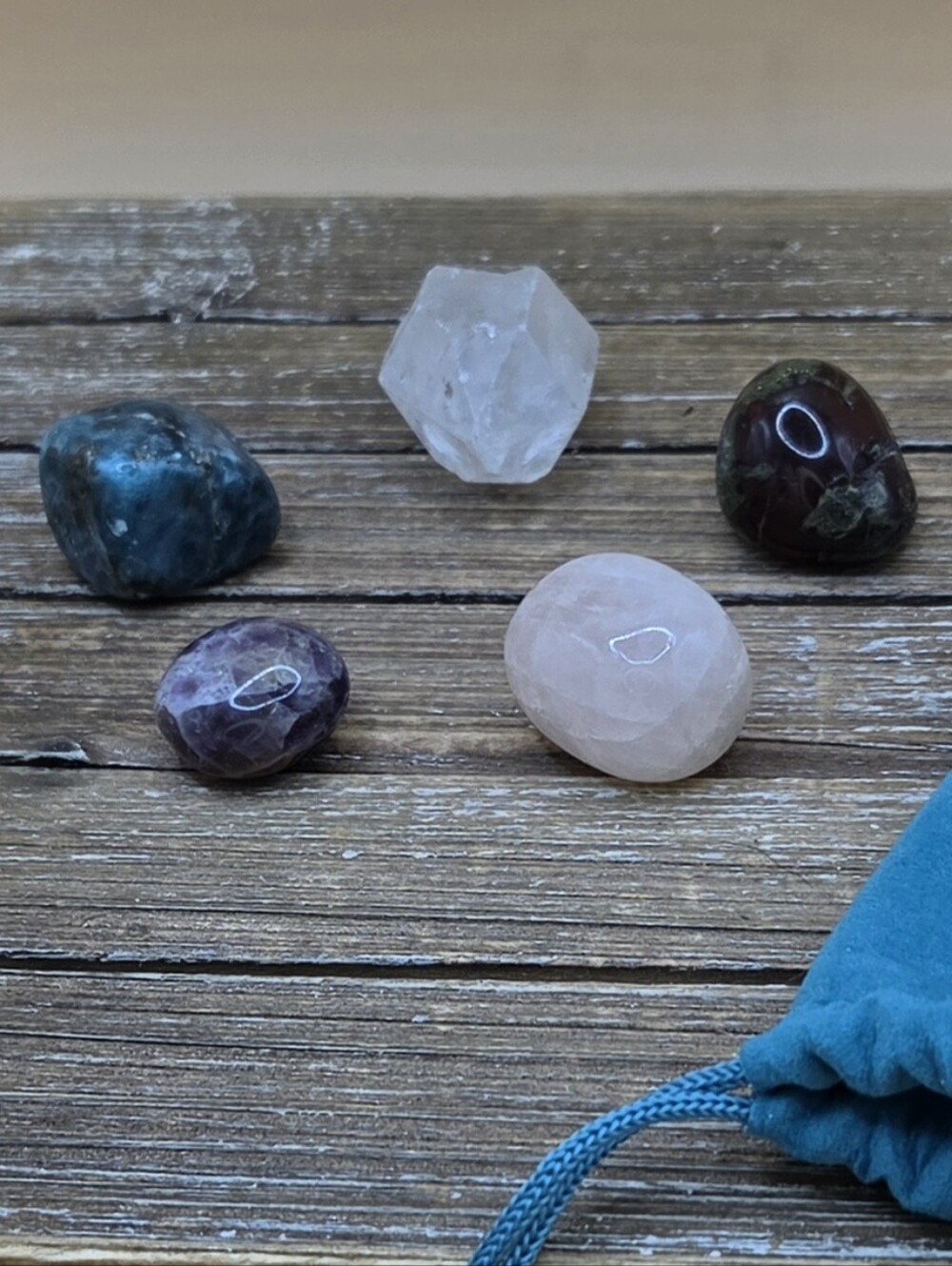 Crystal Healing Set for Pain Relief